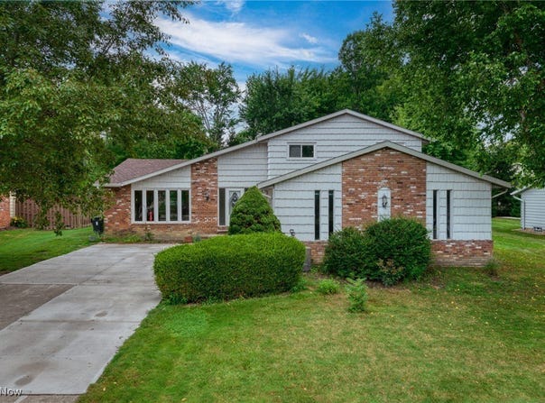 37123 Deer Run, Solon, OH 44139