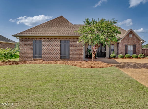 158 Lakeway Drive, Gluckstadt, MS 39110