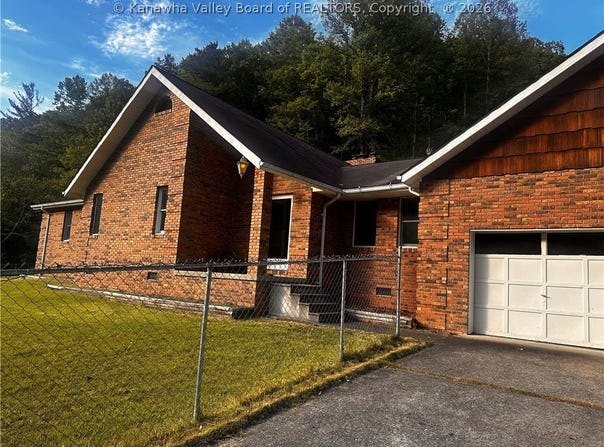 133 Celestial Way, Whitman, WV 25601