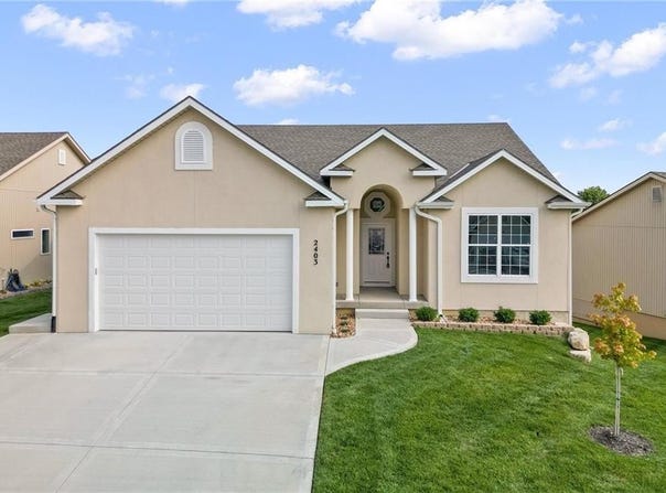 2407 Merlot Place, Excelsior Springs, MO 64024
