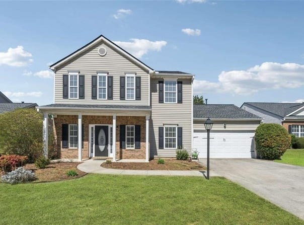 2311 Fall Creek Landing, Loganville, GA 30052