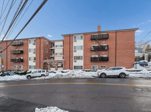 900 Midland Avenue, Yonkers, NY 10704