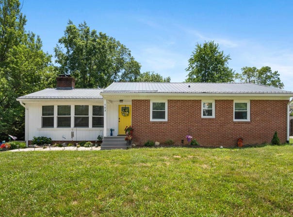 703 BARRINGER Drive, Blacksburg, VA 24060