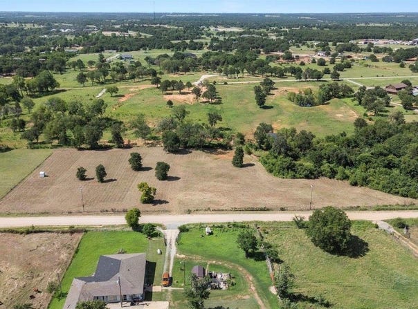11301 180th Street, Lindsay, OK 73052