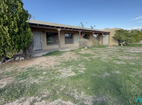 1506 Yucca Ave, Artesia, NM 88210