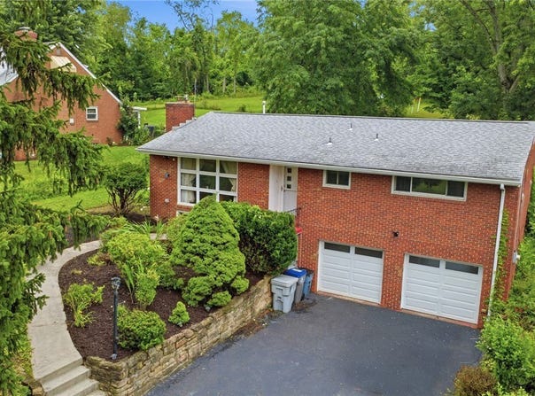 116 Hidden Valley Road, Peters Twp, PA 15317