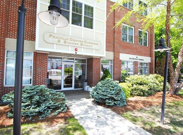 9 Summer St, Franklin, MA 02038