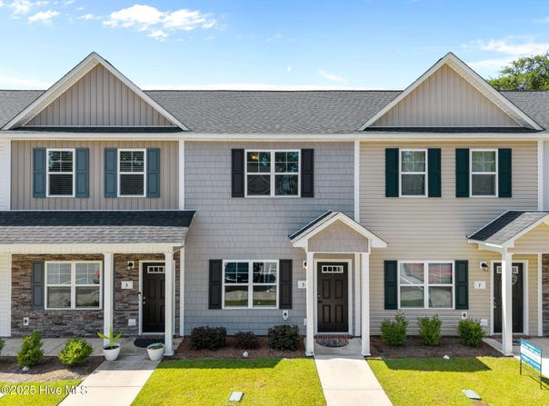5 Jaydn Drive W, Jacksonville, NC 28546