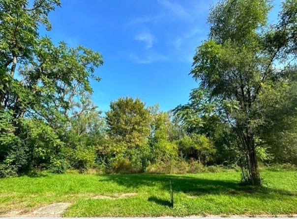 421 E Lorado Avenue, Flint, MI 48505