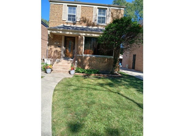 9857 S Charles Street, Chicago, IL 60643