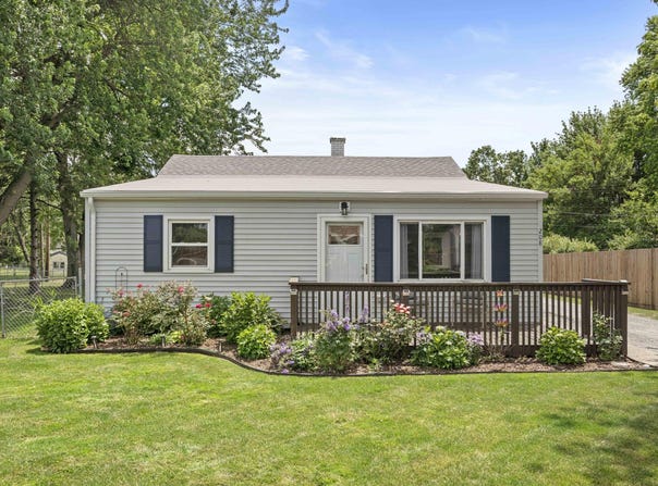 208 Fair Street, Valparaiso, IN 46383