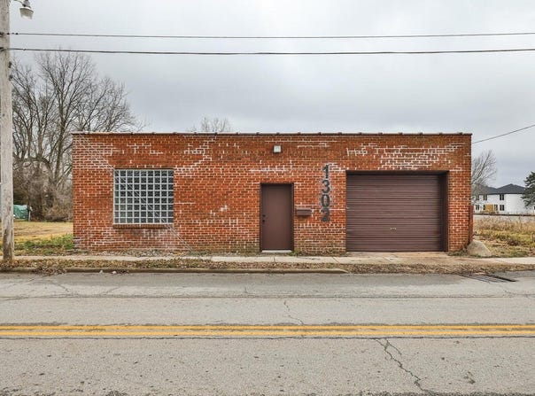 1302 E Blaine Street, Springfield, MO 65803