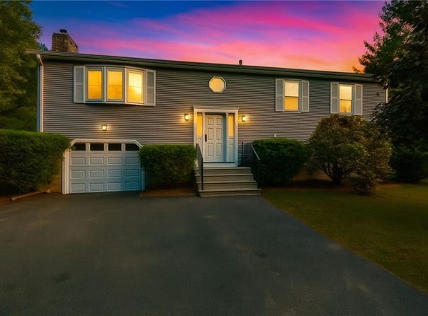 34 Winsor Avenue, Johnston, RI 02919