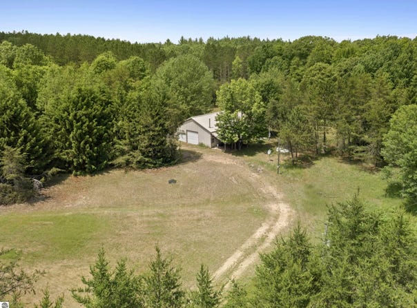 8536 E 5 MILE ROAD, LUTHER, MI 49656