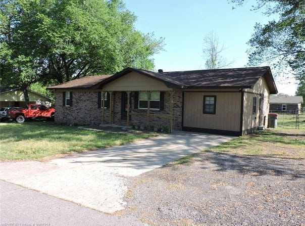 119 E Miami ST, Greenwood, AR 72936
