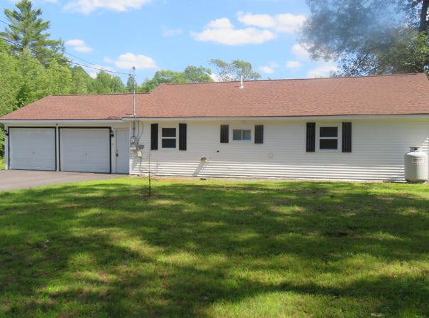 23 Pine Street, Milo, ME 04463