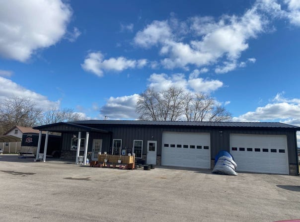 709 S. Main St., Burkesville, KY 42717