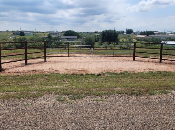 5207 TOMAHAWK Trail, Amarillo, TX 79124-8729