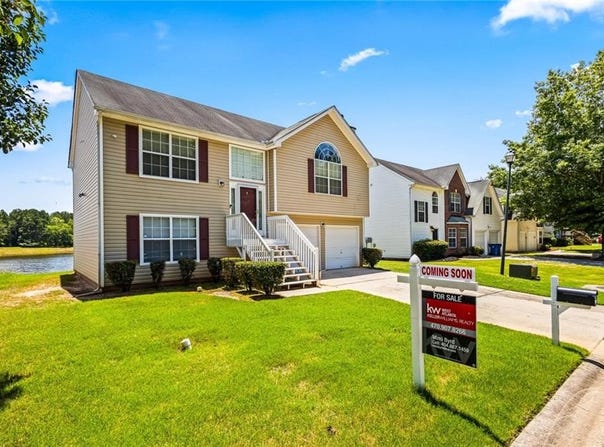 11833 Spring Lake Way, Fayetteville, GA 30215
