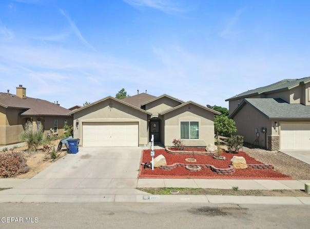 2920 Pino Triste Drive, El Paso, TX 79938