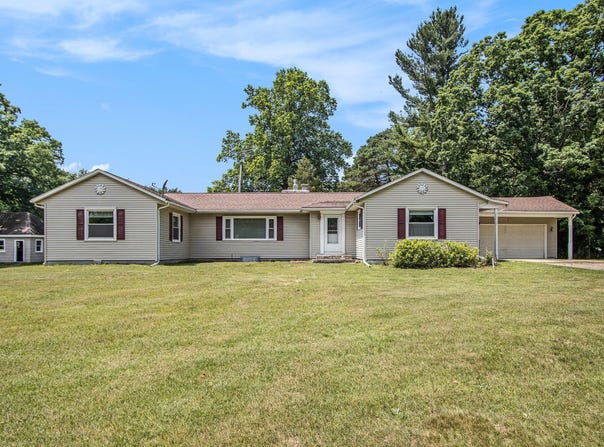 22964 29th Street, Gobles, MI 49055