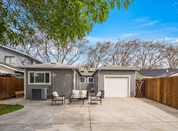 220 Lindbergh ST, SAN MATEO, CA 94401