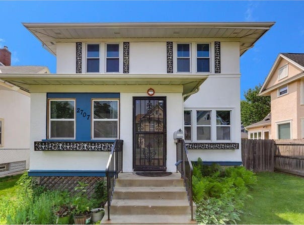 2707 Girard Avenue N, Minneapolis, MN 55411