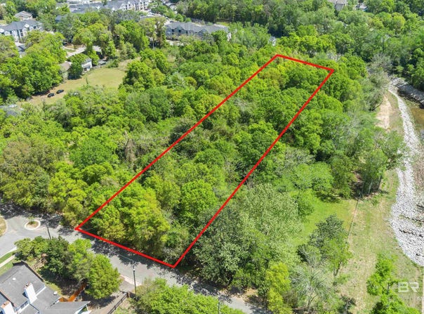 229 East Drive, Mobile, AL 36608