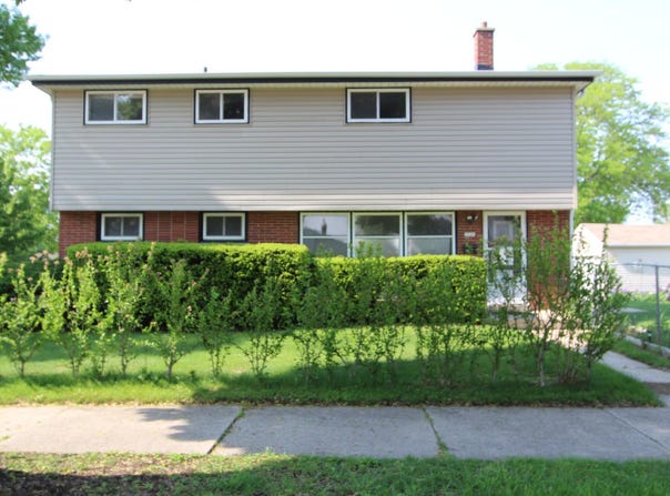 5326 W Crawford Ave, Milwaukee, WI 53220