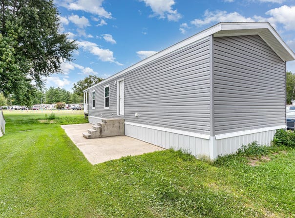 842 Hickory Street, Beaverton, MI 48612