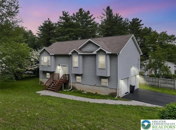 838 Cayuga Way, Stroud Twp, PA 18360