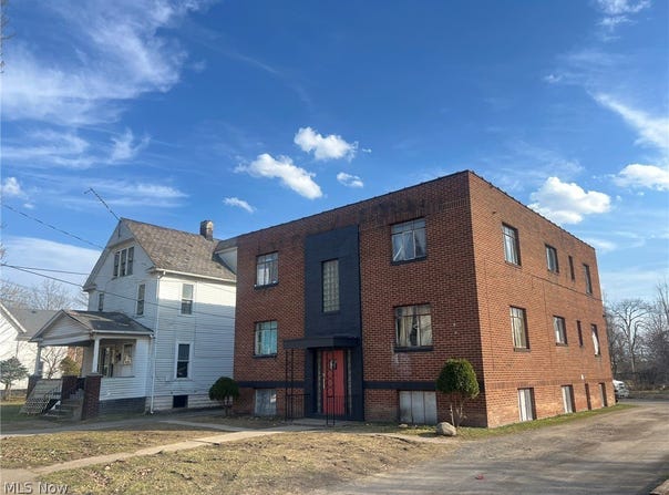 300-306 Scott Street NE, Warren, OH 44483