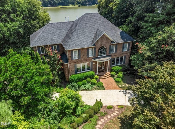115 Loch Vale Lane, Cary, NC 27518