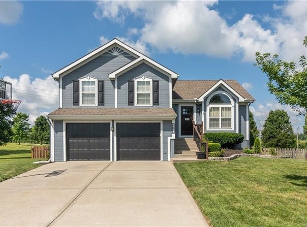 11424 N Ewing Avenue, Kansas City, MO 64156