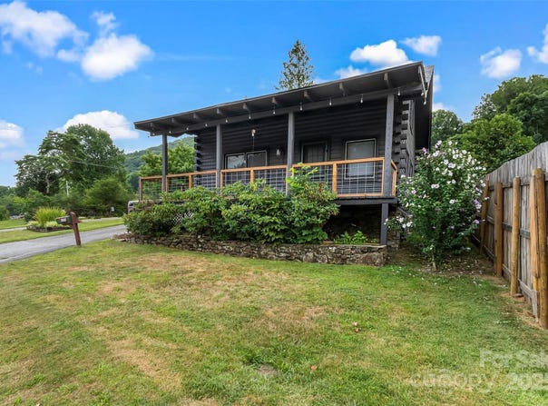 1623 Soco Road, Maggie Valley, NC 28751