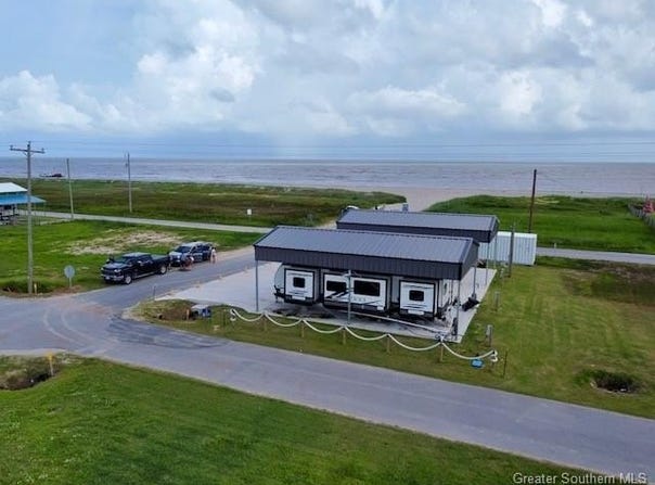 2401 Brant Street, Cameron, LA