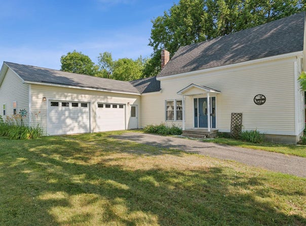 13 High Street, Fairfield, ME 04937