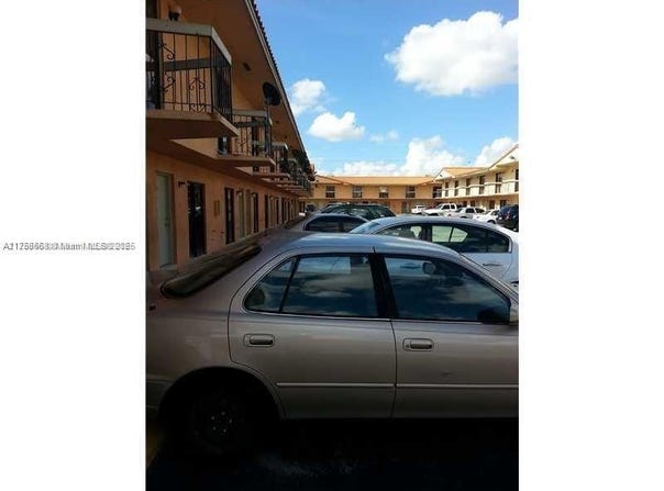 7987 NW 7th st, Miami, FL 33126