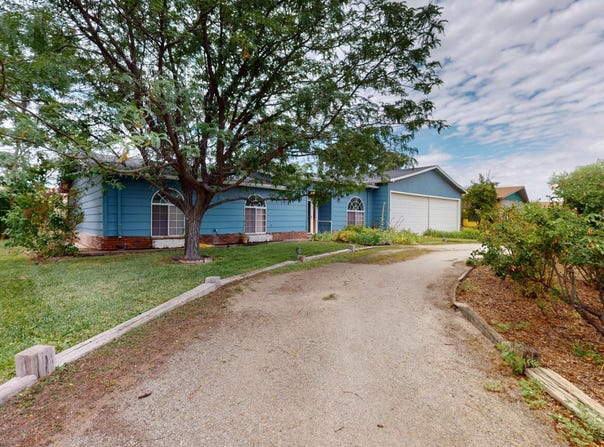 329 HATHAWAY Circle, Los Lunas, NM 87031