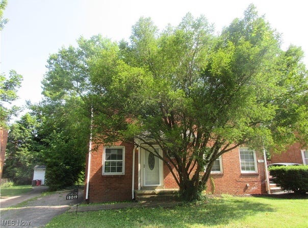 18019 Chagrin Boulevard, Shaker Heights, OH 44122