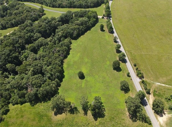 Fisher Ford  RD, Siloam Springs, AR 72761