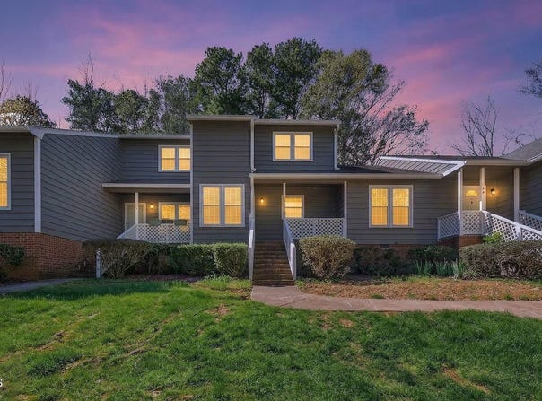 102 Lake Hollow Circle, Cary, NC 27513