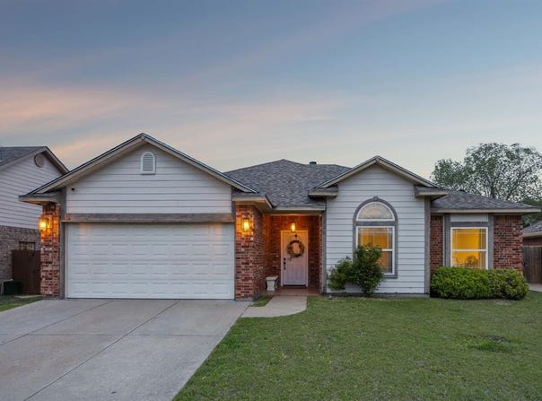 328 Peachtree Lane, Princeton, TX 75407