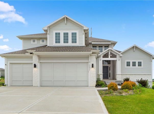 15837 EL MONTE Street, Overland Park, KS 66224