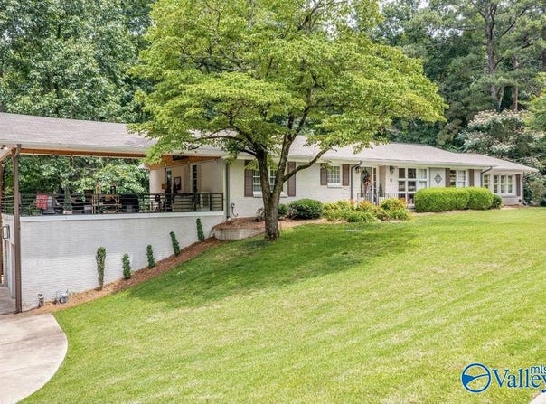 112 Merit Circle, Gadsden, AL 35901