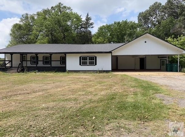 324 E Browning, DeKalb, TX 75559
