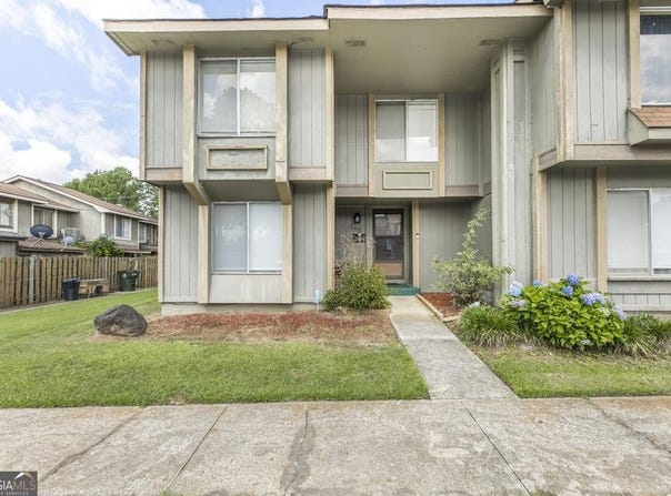 140 Stoneridge, Warner Robins, GA 31088