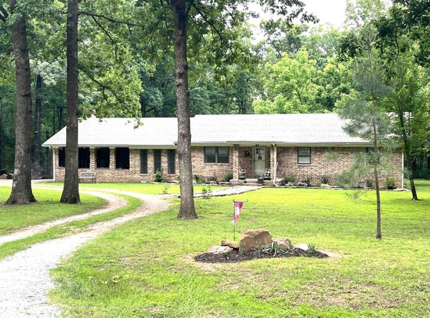 2305 Town and Country Street, Mountain View, AR 72560