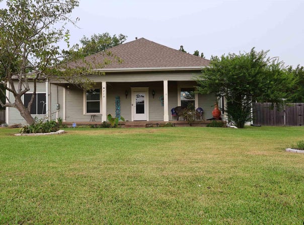 210 Hopkins, Alba, TX 75410