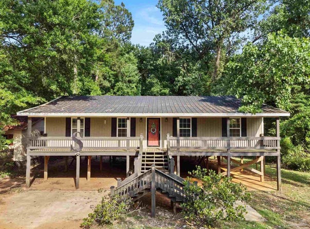 4969 Eureka Landing Rd, Uriah, AL 36480